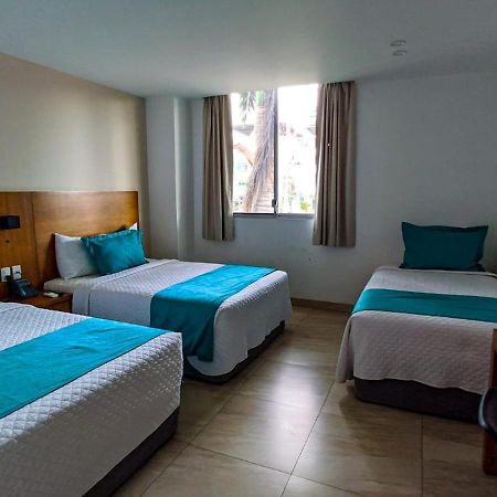 Aquamarina Hotel Manta Luaran gambar
