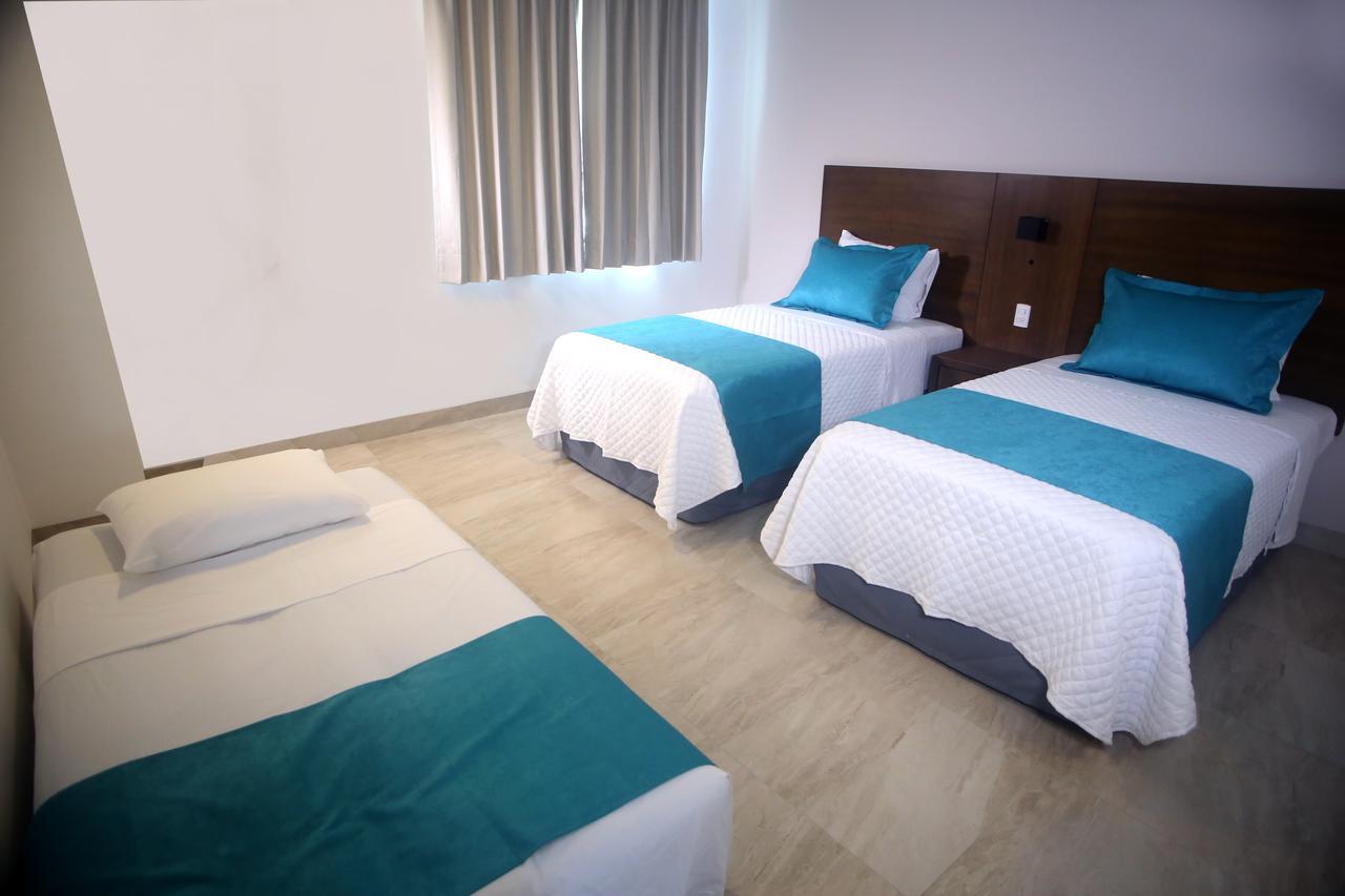 Aquamarina Hotel Manta Luaran gambar