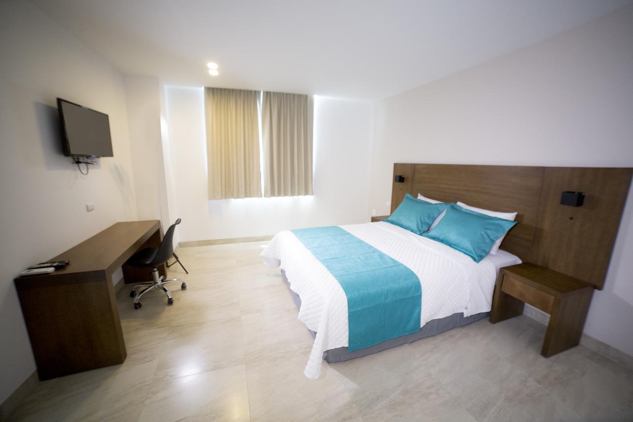 Aquamarina Hotel Manta Luaran gambar